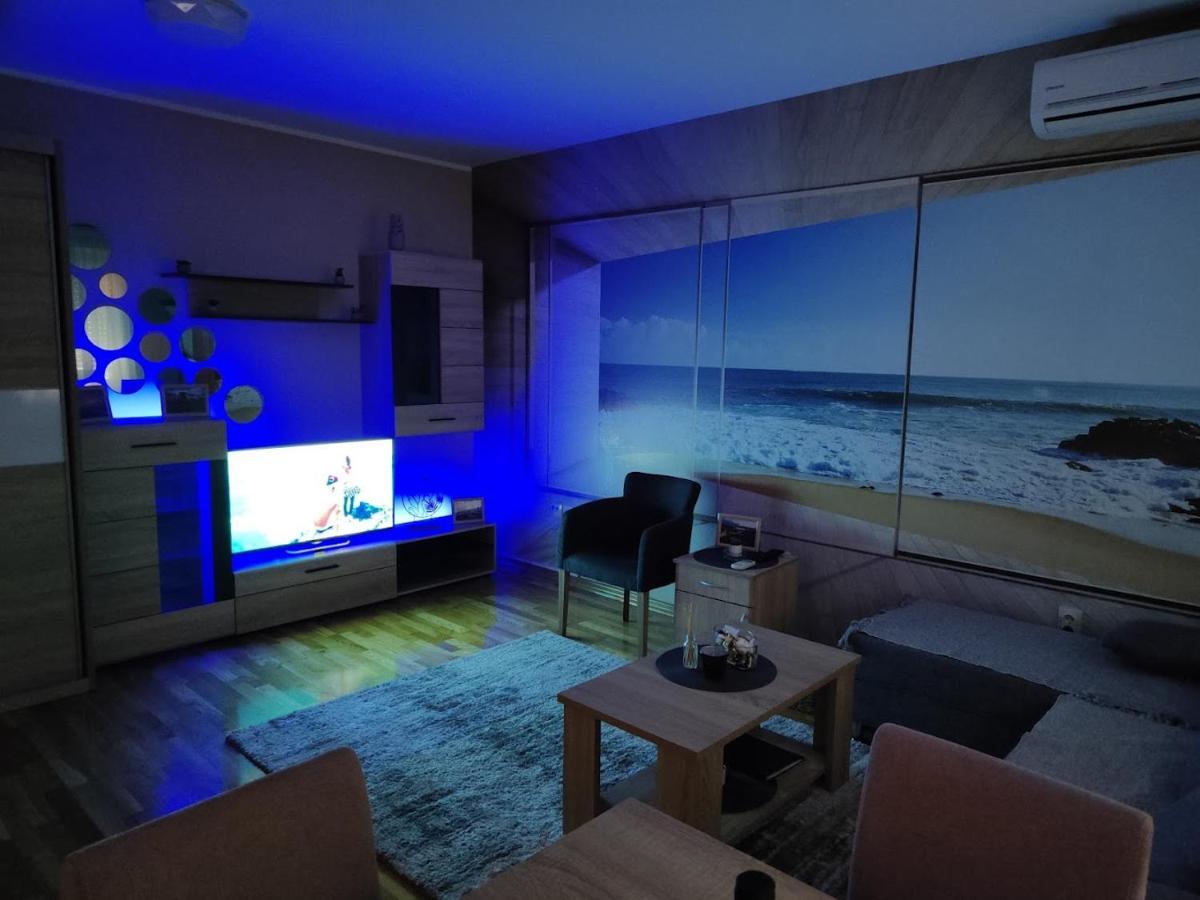 Apartman Espresso Sa Parkingom Sremska Mitrovica Extérieur photo